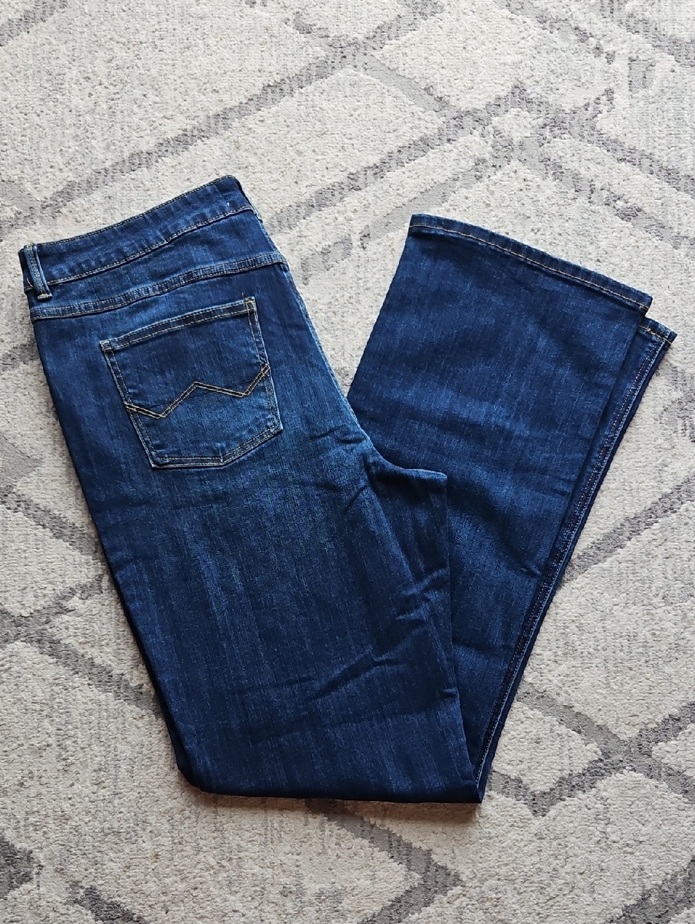 NEW! Wrangler Dark Blue Wash High Rise Bootcut Jeans Multiple Sizes - Picture 9 of 14